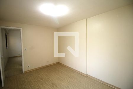 Quarto 1  de apartamento para alugar com 2 quartos, 65m² em Olaria, Rio de Janeiro