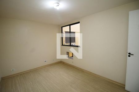 Quarto 1  de apartamento para alugar com 2 quartos, 65m² em Olaria, Rio de Janeiro