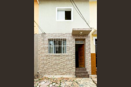 Casa à venda com 70m², 2 quartos e 1 vaga Casa à venda com 70m², 2 quartos e 1 vagaFachada
