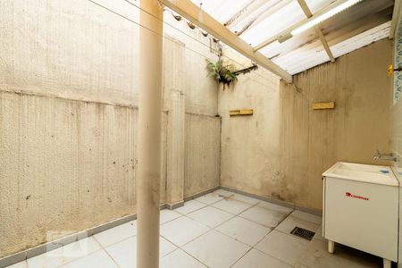 Casa à venda com 70m², 2 quartos e 1 vaga Casa à venda com 70m², 2 quartos e 1 vagaÁrea de Serviço