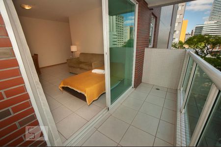 Varanda de apartamento para alugar com 1 quarto, 50m² em Centro, Curitiba