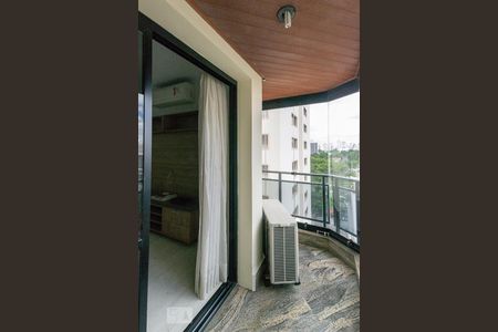 Varanda de apartamento para alugar com 3 quartos, 115m² em Moema, São Paulo