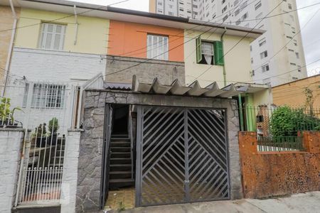 Fachada de casa à venda com 2 quartos, 87m² em Cambuci, São Paulo