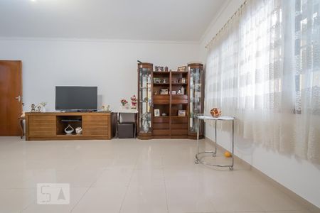Sala de casa à venda com 3 quartos, 200m² em Vila Gea, São Paulo