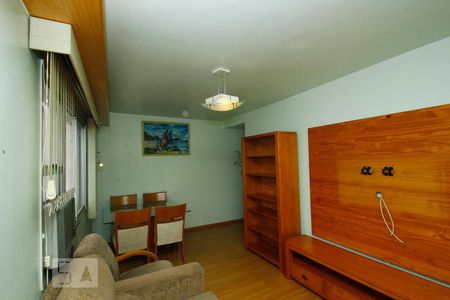 Sala de apartamento para alugar com 1 quarto, 60m² em Catete, Rio de Janeiro