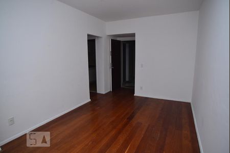 Sala de apartamento para alugar com 2 quartos, 66m² em Botafogo, Rio de Janeiro