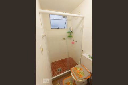 Banheiro de apartamento para alugar com 2 quartos, 57m² em Freguesia (jacarepaguá), Rio de Janeiro