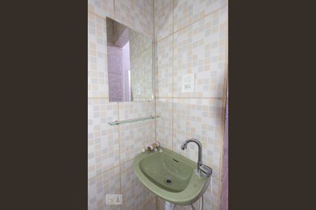 Banheiro de kitnet/studio para alugar com 1 quarto, 12m² em Imirim, São Paulo