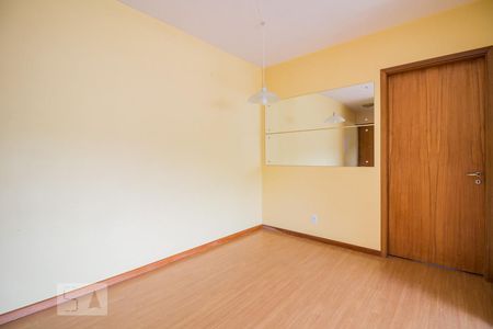Sala de apartamento à venda com 3 quartos, 69m² em Ipanema, Porto Alegre