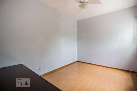 Dormitório3 de apartamento à venda com 3 quartos, 69m² em Ipanema, Porto Alegre