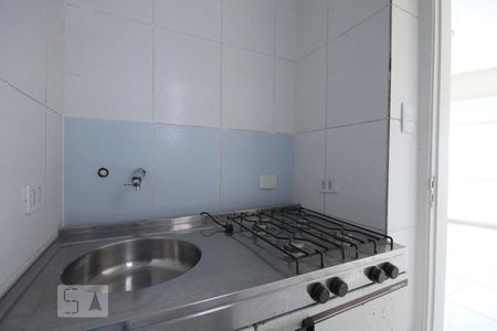 Cozinha de kitnet/studio à venda com 1 quarto, 33m² em Liberdade, São Paulo