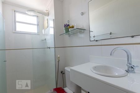 Banheiro Social de apartamento à venda com 2 quartos, 67m² em Centro, Niterói