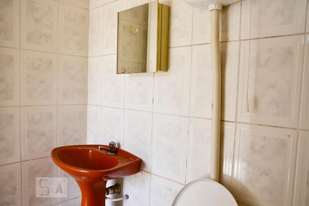 Banheiro  de casa à venda com 1 quarto, 50m² em Vila Talarico, São Paulo