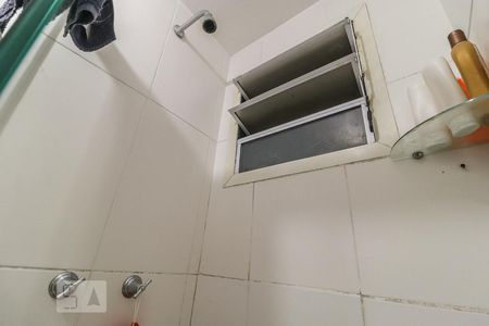 Banheiro Social de apartamento à venda com 3 quartos, 58m² em Pechincha, Rio de Janeiro