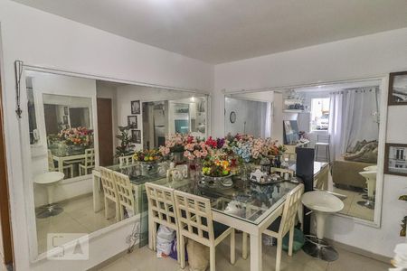 Sala de apartamento à venda com 3 quartos, 58m² em Pechincha, Rio de Janeiro