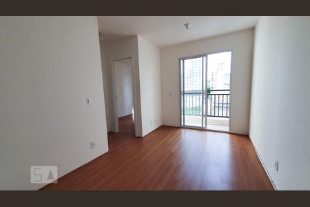 Sala de apartamento para alugar com 2 quartos, 42m² em Bom Retiro, São Paulo