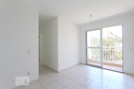 Sala de apartamento para alugar com 2 quartos, 49m² em Parque Reboucas, São Paulo