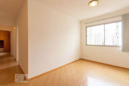 Sala de apartamento para alugar com 3 quartos, 90m² em Moema, São Paulo