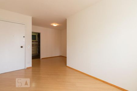 Sala de apartamento para alugar com 3 quartos, 90m² em Moema, São Paulo