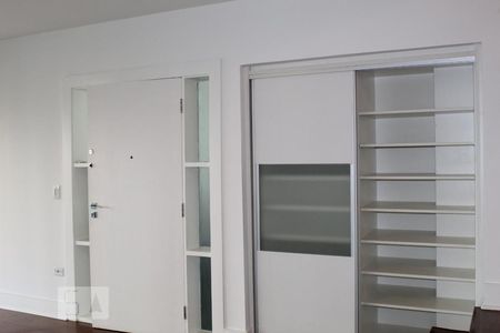 Armário da sala de apartamento à venda com 4 quartos, 296m² em Alphaville Industrial, Barueri