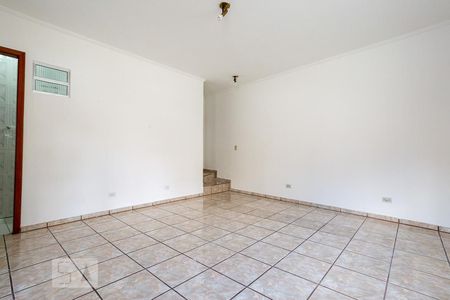 Sala de casa para alugar com 2 quartos, 97m² em Jardim Monjolo, São Paulo