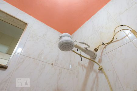 Banheiro de apartamento para alugar com 2 quartos, 46m² em Taquara, Rio de Janeiro