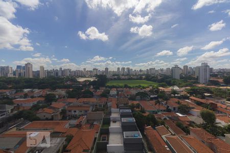 Sacada - Vista de apartamento à venda com 1 quarto, 33m² em Brooklin, São Paulo