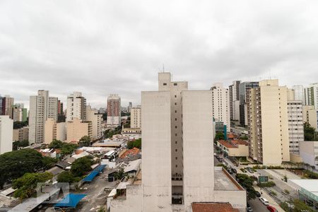 Vista dos dormitórios de apartamento para alugar com 2 quartos, 60m² em Pinheiros, São Paulo