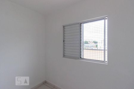 Quarto de casa para alugar com 2 quartos, 50m² em Vila Mangalot, São Paulo