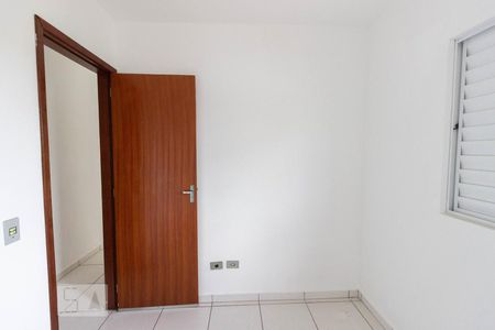 Quarto de casa para alugar com 2 quartos, 50m² em Vila Mangalot, São Paulo