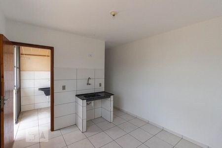 Sala/Cozinha de casa de condomínio para alugar com 2 quartos, 50m² em Vila Mangalot, São Paulo