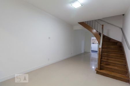 Sala de Estar de casa à venda com 3 quartos, 180m² em Vila da Saúde, São Paulo