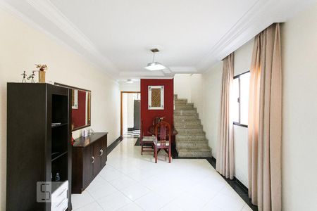 Sala de casa à venda com 3 quartos, 132m² em Parque São Lucas, São Paulo
