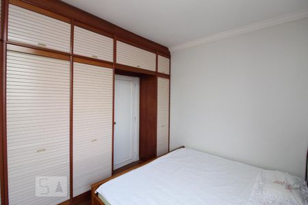 Quarto de apartamento à venda com 3 quartos, 116m² em Buritis, Belo Horizonte