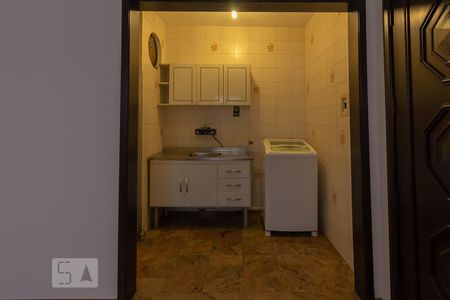 cozinha de kitnet/studio para alugar com 1 quarto, 26m² em Independência, Porto Alegre