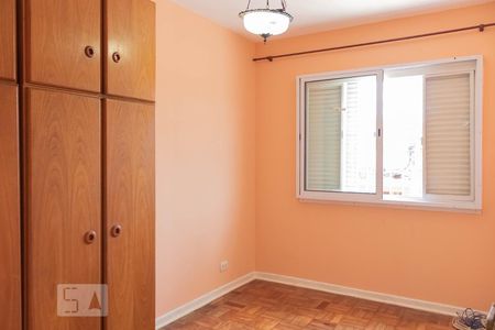 Quarto 2 de casa para alugar com 5 quartos, 180m² em Vila Guarani, São Paulo