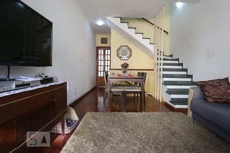 Sala de casa de condomínio à venda com 3 quartos, 140m² em Vila Gomes, São Paulo