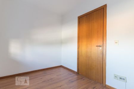 Dormitório de apartamento à venda com 2 quartos, 70m² em Cristo Redentor, Porto Alegre