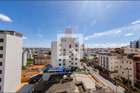 Vista de apartamento para alugar com 2 quartos, 80m² em Alto Barroca, Belo Horizonte