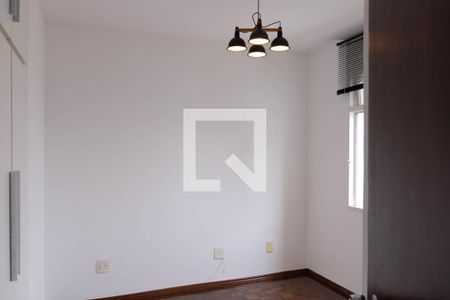 Quarto 1 de apartamento para alugar com 2 quartos, 80m² em Alto Barroca, Belo Horizonte