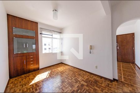 Sala de jantar de apartamento para alugar com 2 quartos, 80m² em Alto Barroca, Belo Horizonte