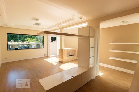 Sala de casa para alugar com 3 quartos, 350m² em Parque Sao Domingos, São Paulo