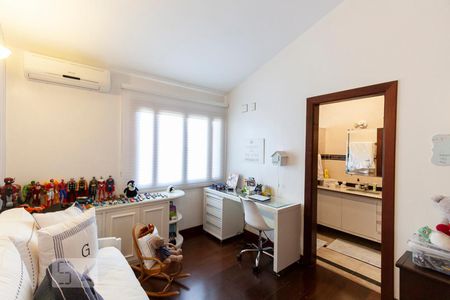 Casa de condomínio à venda com 400m², 4 quartos e 2 vagas Casa de condomínio à venda com 400m², 4 quartos e 2 vagasSuite 02