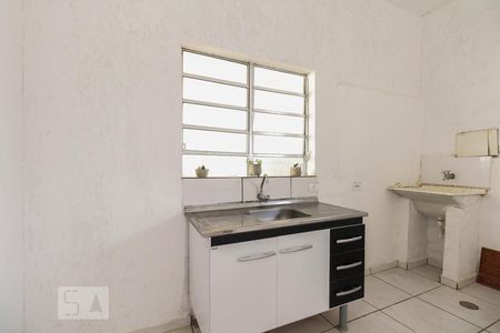 Cozinha  de casa para alugar com 2 quartos, 65m² em Vila Carrão, São Paulo