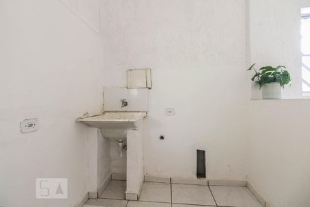 Área de serviço  de casa para alugar com 2 quartos, 65m² em Vila Carrão, São Paulo