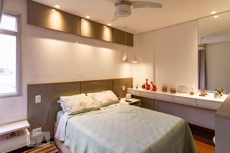 Suíte de apartamento para alugar com 3 quartos, 100m² em Santo Antônio, Belo Horizonte