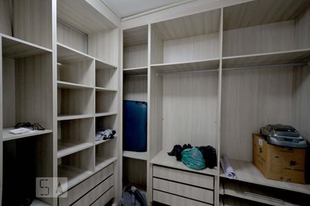 Quarto 1/ Closet de apartamento à venda com 3 quartos, 67m² em Jardim Celeste, São Paulo