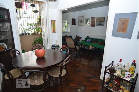 Sala de apartamento para alugar com 2 quartos, 85m² em Santa Teresa, Rio de Janeiro