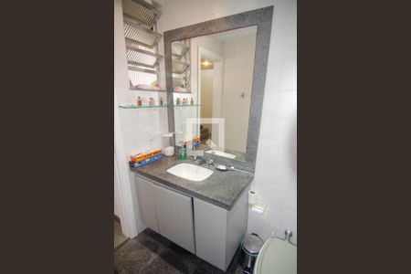 Banheiro do Quarto 1 de apartamento à venda com 3 quartos, 110m² em Ipanema, Rio de Janeiro