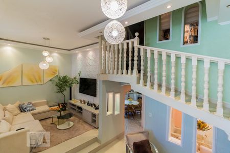 Sala de Estar de casa à venda com 4 quartos, 240m² em Vila Verde, São Paulo
